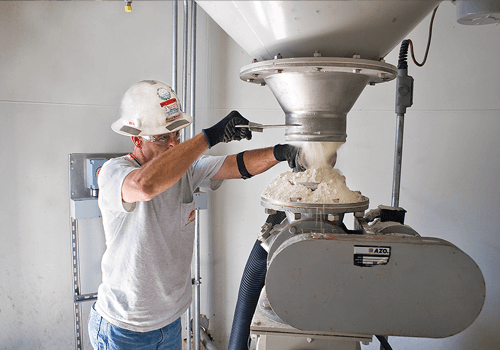 Food processing facility worker: Junior 360&deg;&reg; and Arch&middot;Master&reg; available for in-plant purchase or rent